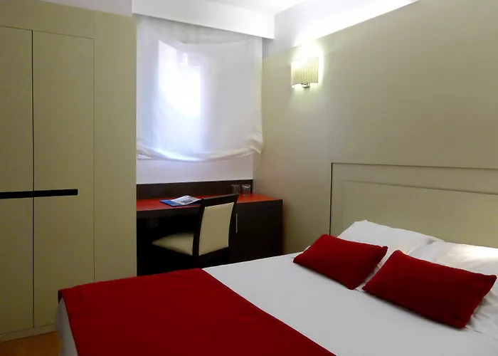 Grupotel Gravina Szálloda 3*